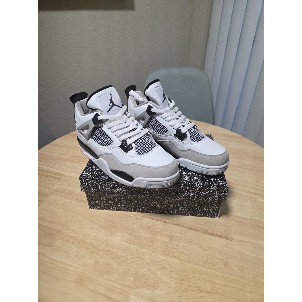 Air Jordan 4 Retro Military Black/White/Black-Neutral Grey Size 10